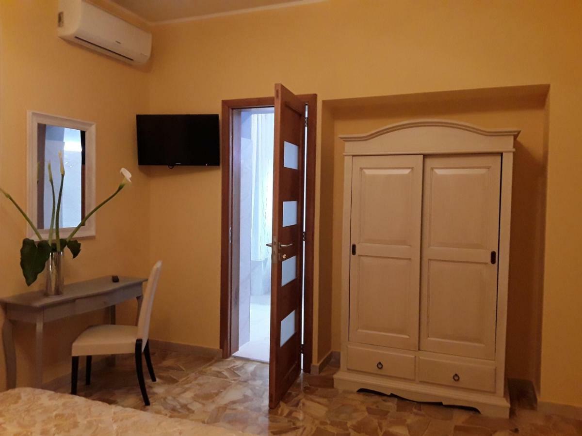 La Riviera Bed & Breakfast Milazzo Luaran gambar