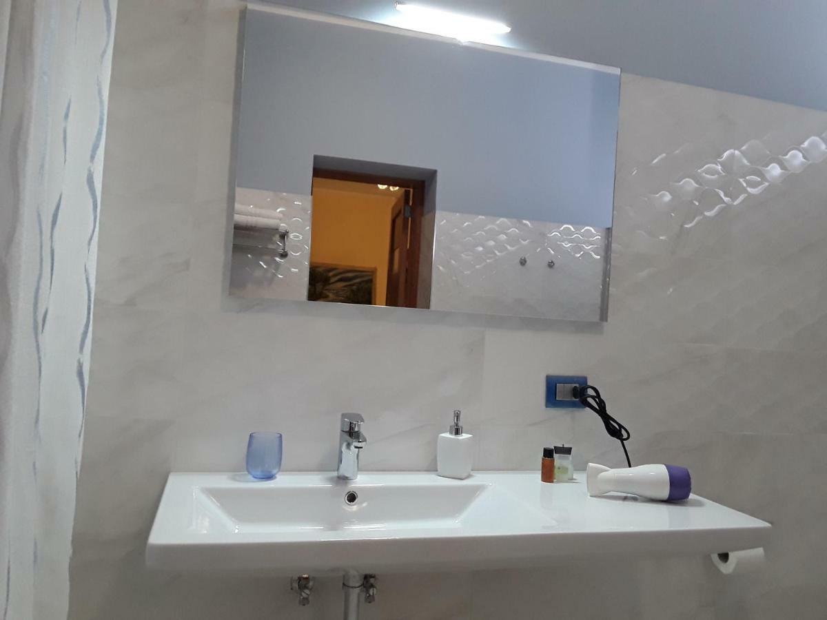 La Riviera Bed & Breakfast Milazzo Luaran gambar